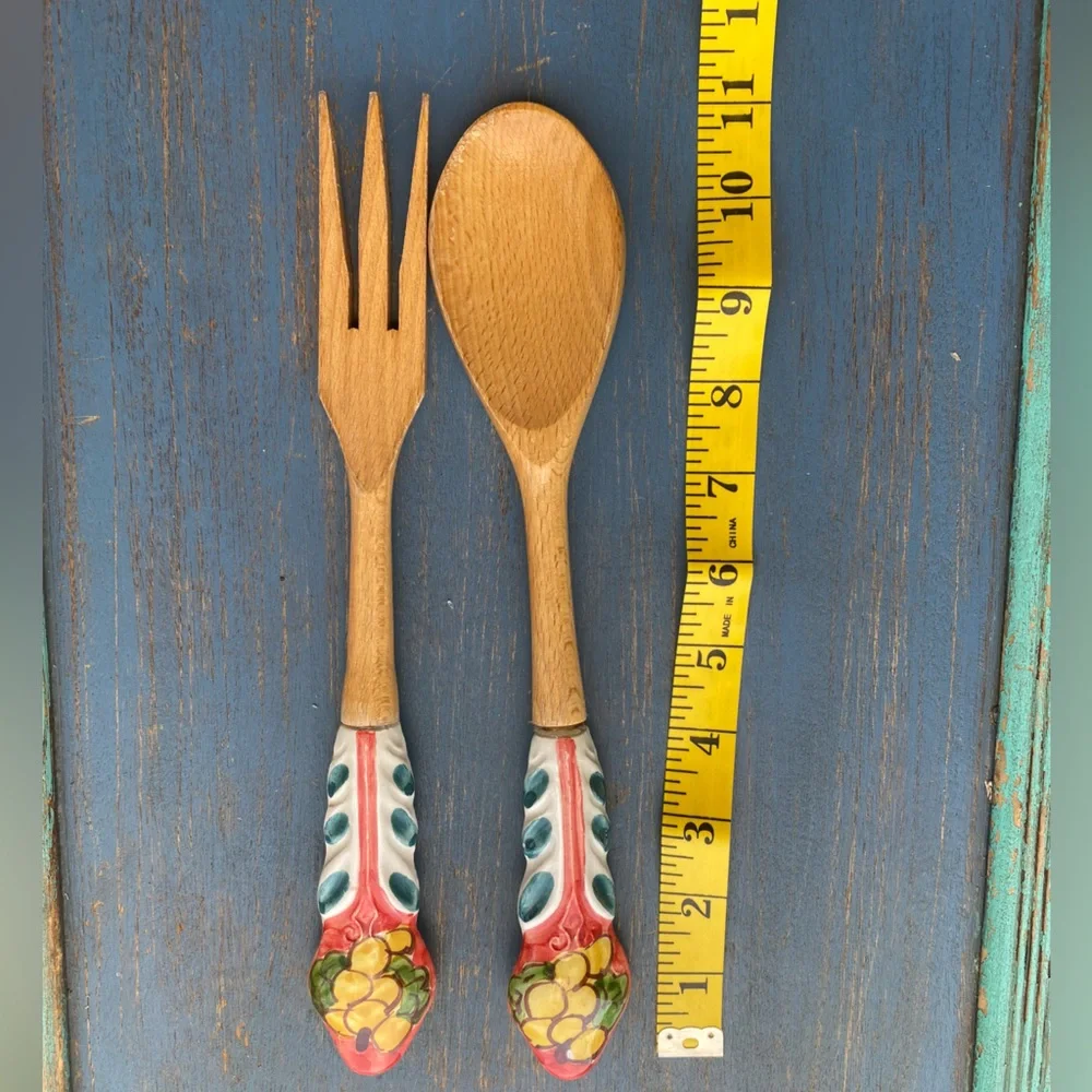 Hand-Painted Wooden Salad Serving Utensils for Dining. Great Condition!